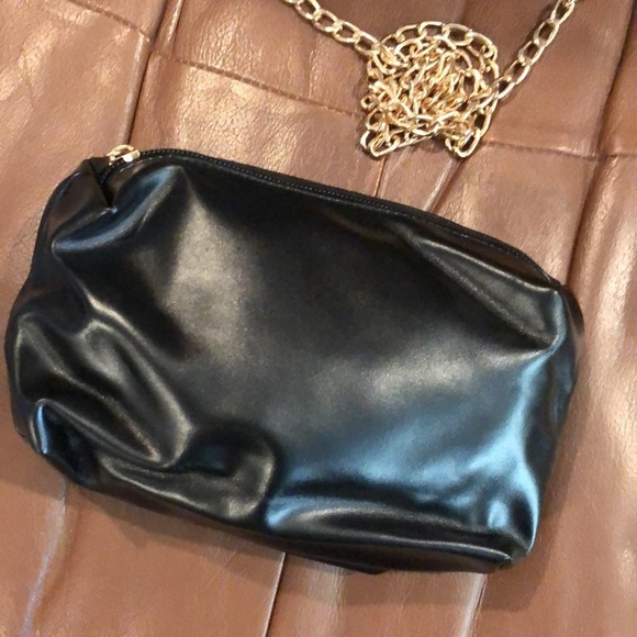 💃CLOSET CLEAR-OUT💃 Transparent Crossbody Bag w/Additional Interior Storage Bag - Picture 4 of 5